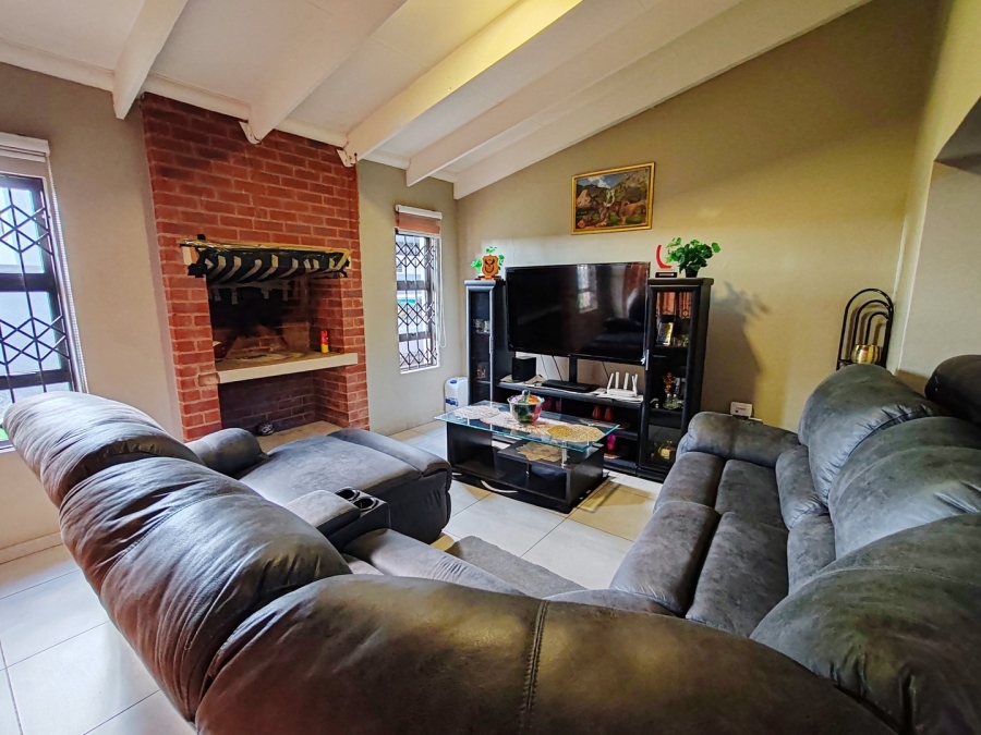 3 Bedroom Property for Sale in Grimbeeck Park North West